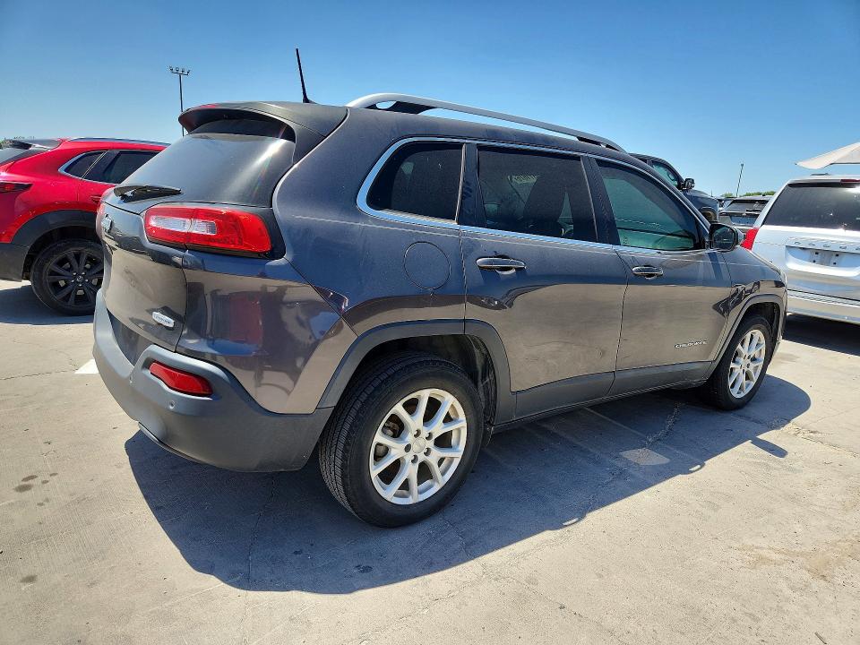 Photo 3 from auction – 2017 JEEP CHEROKEE with VIN 1C4PJLCB9HW653042