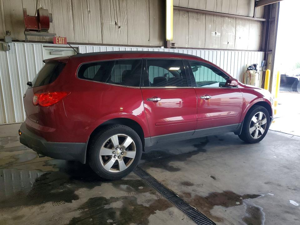 Photo 3 from auction – 2011 CHEVROLET TRAVERSE with VIN 1GNKRGED9BJ361217
