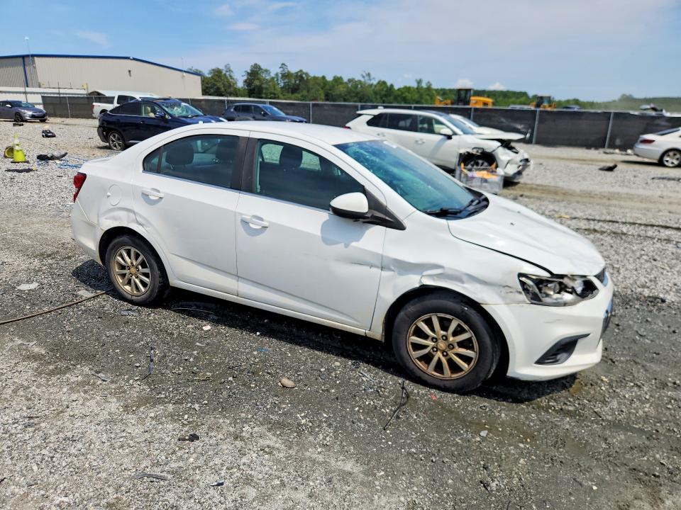 Photo 4 from auction – 2017 CHEVROLET SONIC with VIN 1G1JD5SH2H4123336