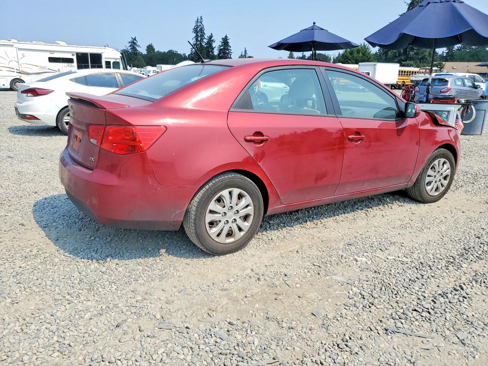 Photo 3 from auction – 2011 KIA FORTE with VIN KNAFU4A26B5423013