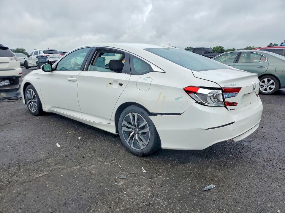 Photo 2 from auction – 2018 HONDA ACCORD with VIN 1HGCV3F16JA003983