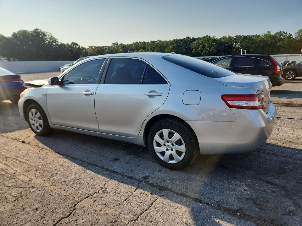 Photo 2 from auction – 2010 TOYOTA CAMRY with VIN 4T1BF3EK2AU078756