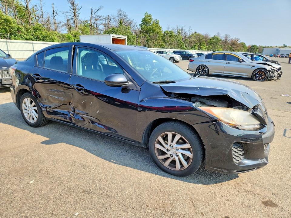 Photo 4 from auction – 2012 MAZDA 3 with VIN JM1BL1VG4C1503282