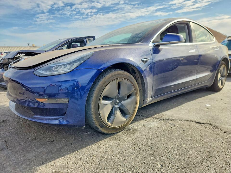 TESLA MODEL 3 2019 с VIN 5YJ3E1EA5KF411663 - Фото с аукциона