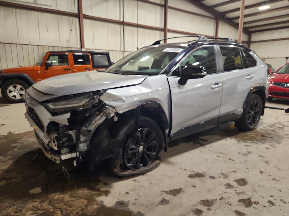 TOYOTA RAV4 2022 z numerem VIN 4T3E6RFV8NU094143 - Zdjęcie z aukcji