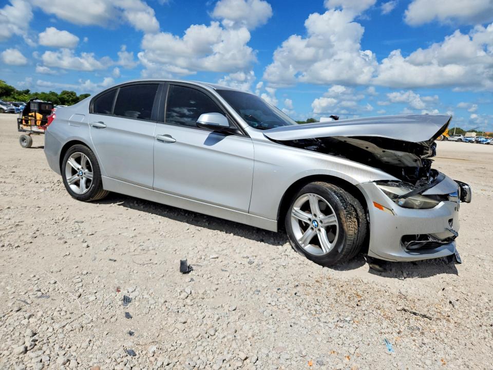 Photo 4 from auction – 2013 BMW 328 with VIN WBA3A5G58DNP21780