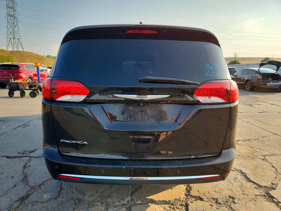 Photo 6 from auction – 2017 CHRYSLER PACIFICA with VIN 2C4RC1BG9HR576718