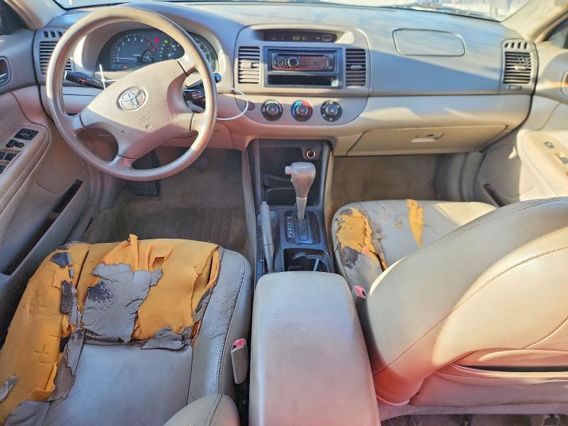 Photo 8 from auction – 2004 TOYOTA CAMRY with VIN 4T1BE32K54U321830