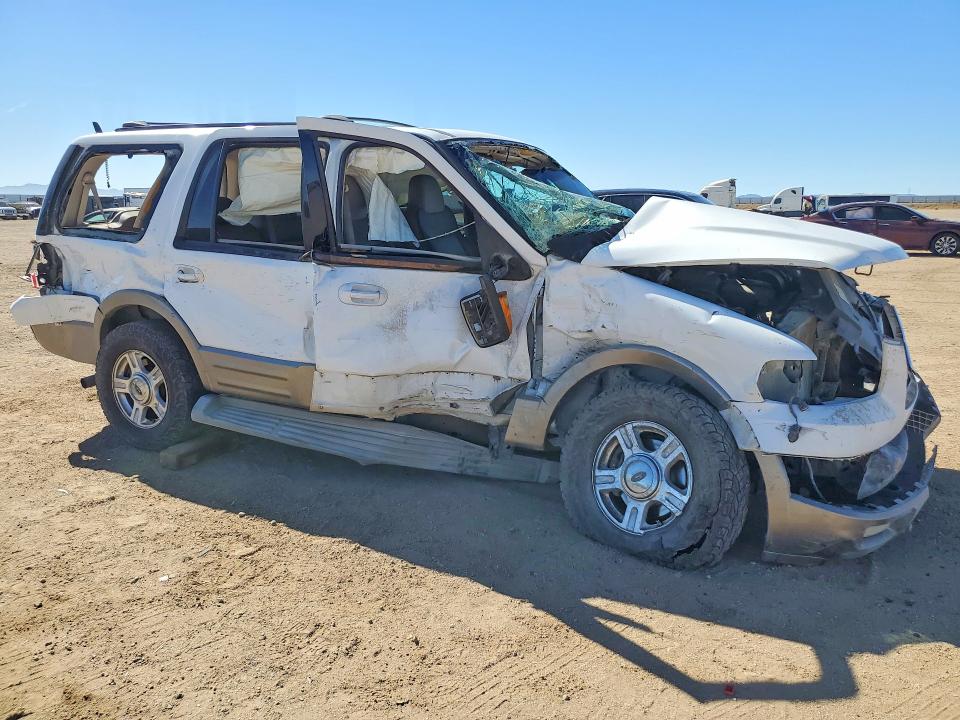 Photo 4 from auction – 2004 FORD EXPEDITION with VIN 1FMFU18L54LB32822