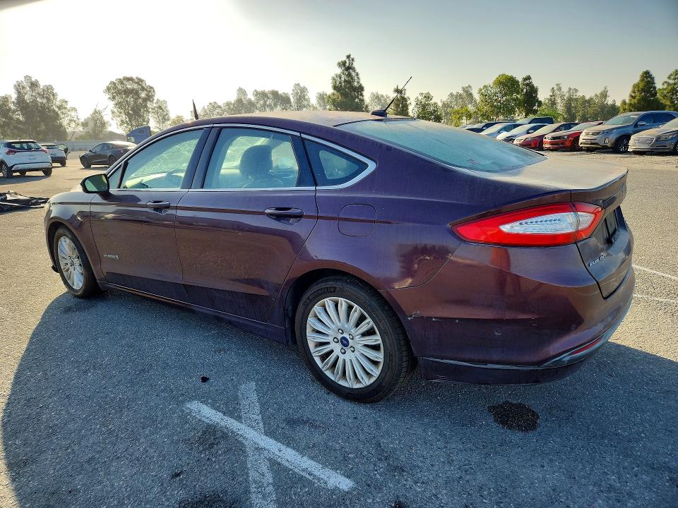 Photo 2 from auction – 2013 FORD FUSION with VIN 3FA6P0LU9DR296944