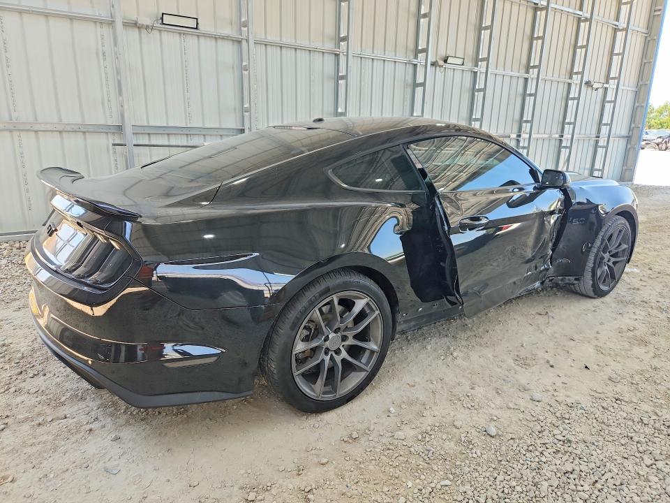 Photo 3 from auction – 2016 FORD MUSTANG with VIN 1FA6P8CF5G5252740