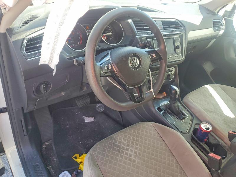 Снимка 8 от търг – 2018 VOLKSWAGEN TIGUAN с VIN 3VV1B7AX7JM154689