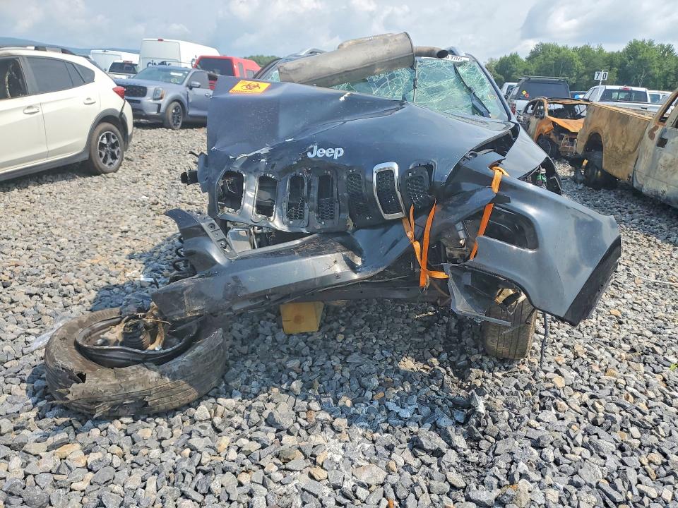 Снимка 5 от търг – 2016 JEEP CHEROKEE с VIN 1C4PJMCS3GW115943