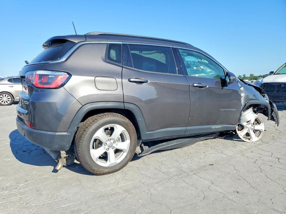 Photo 3 from auction – 2018 JEEP COMPASS with VIN 3C4NJCBBXJT502408