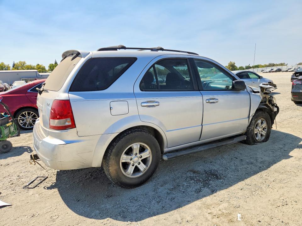 Photo 3 from auction – 2006 KIA SORENTO with VIN KNDJD733665514003