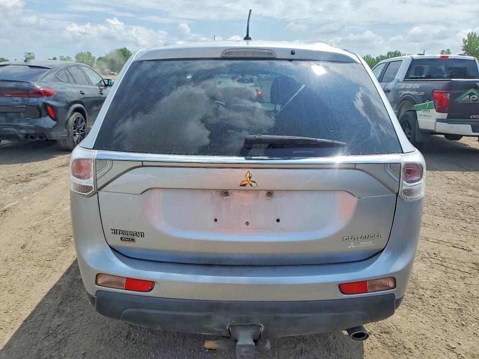 Photo 6 from auction – 2014 MITSUBISHI OUTLANDER with VIN JA4AZ2A36EZ605152