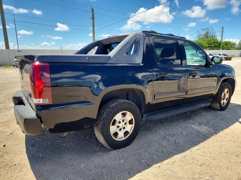 Photo 3 from auction – 2012 CHEVROLET AVALANCHE with VIN 3GNMCEE07CG148149