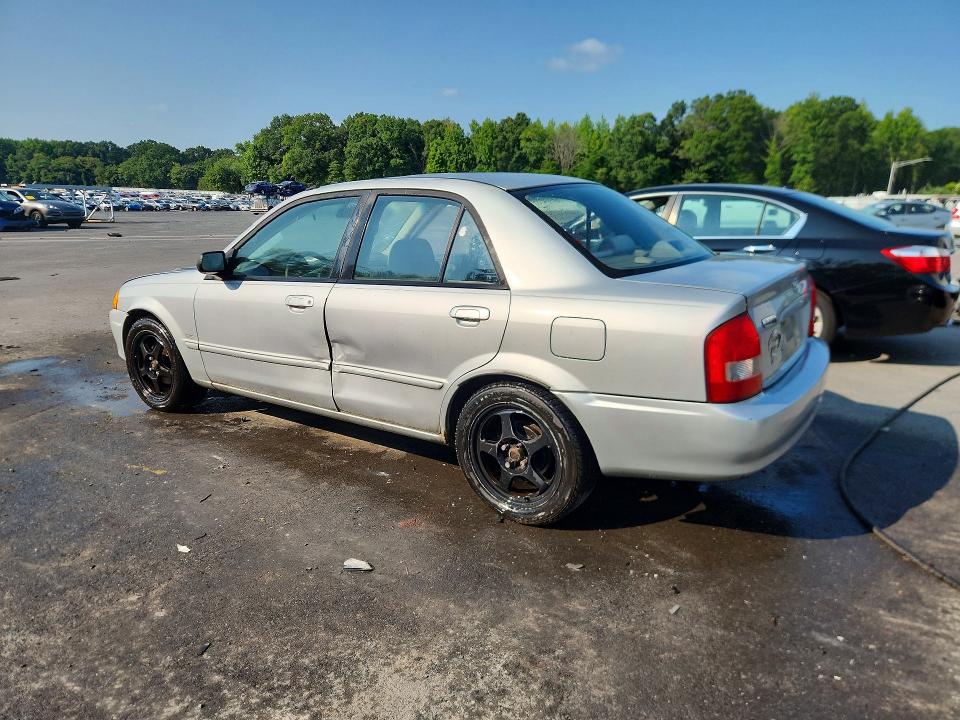 Photo 2 from auction – 2000 MAZDA PROTEGE with VIN JM1BJ223XY0280045
