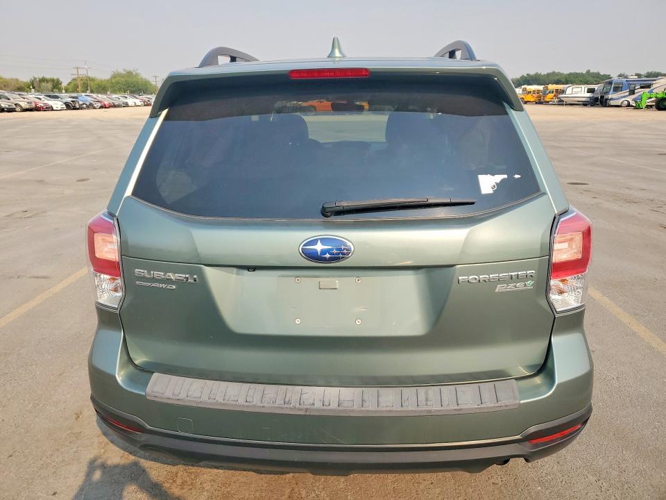 Photo 6 from auction – 2017 SUBARU FORESTER with VIN JF2SJAEC3HH526538
