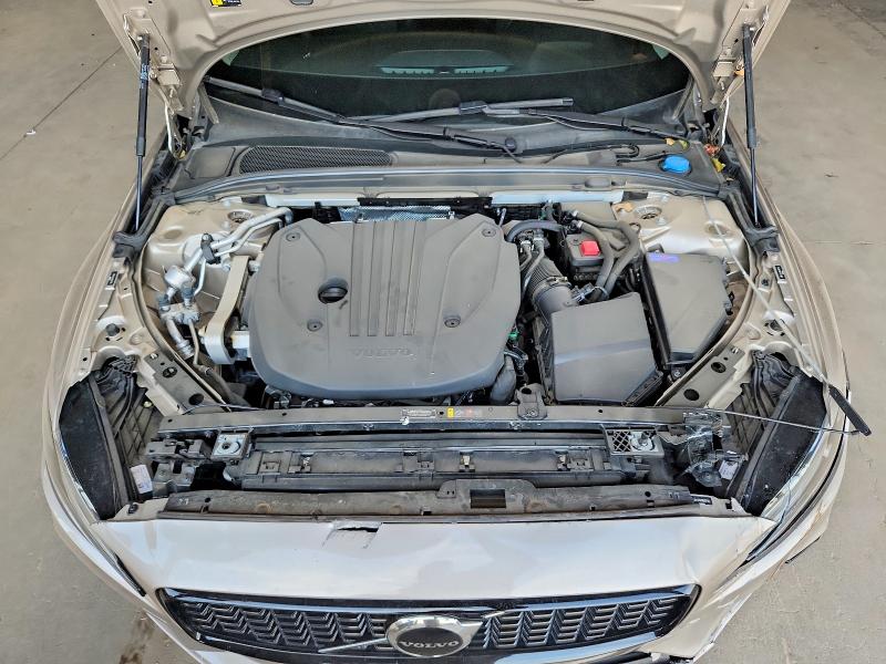 Photo 11 from auction – 2024 VOLVO S60 with VIN 7JRL12TK1RG315740