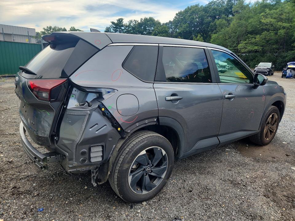 Photo 3 from auction – 2025 NISSAN ROGUE with VIN 5N1BT3BB9SC812166