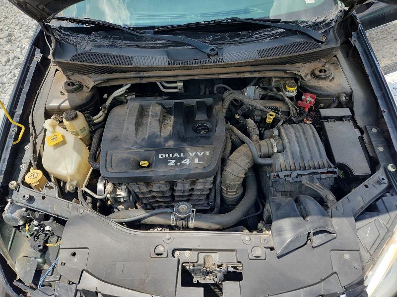 Снимка 11 от търг – 2012 CHRYSLER 200 с VIN 1C3CCBAB5CN113745