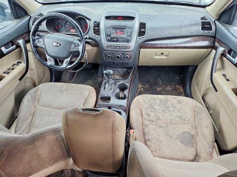 Photo 8 from auction – 2015 KIA SORENTO with VIN 5XYKT4A67FG575483
