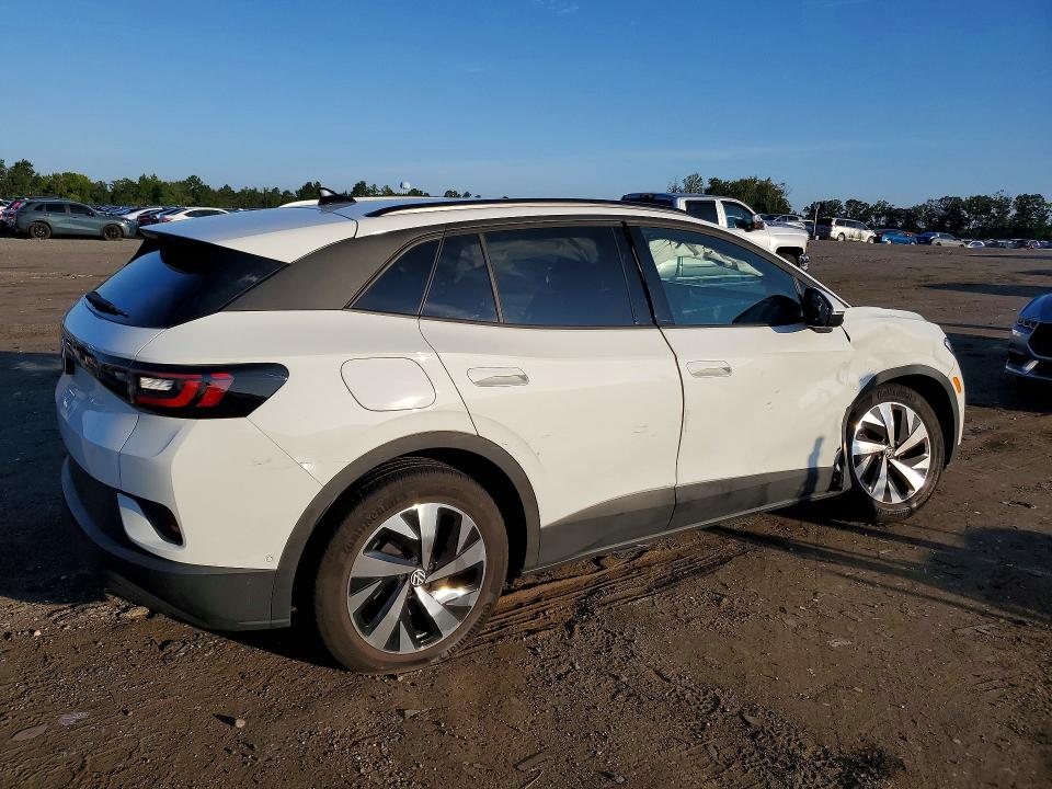 Photo 3 from auction – 2024 VOLKSWAGEN ID.4 with VIN 1V2BMPE8XRC006774