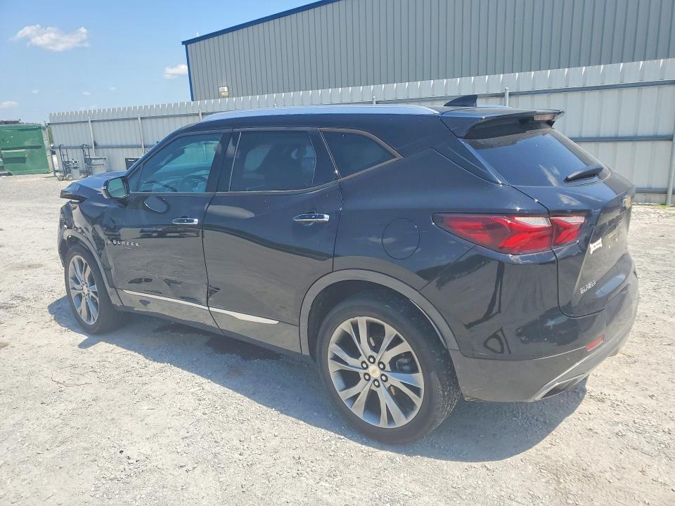 Photo 2 from auction – 2022 CHEVROLET BLAZER with VIN 3GNKBFRS1NS159367