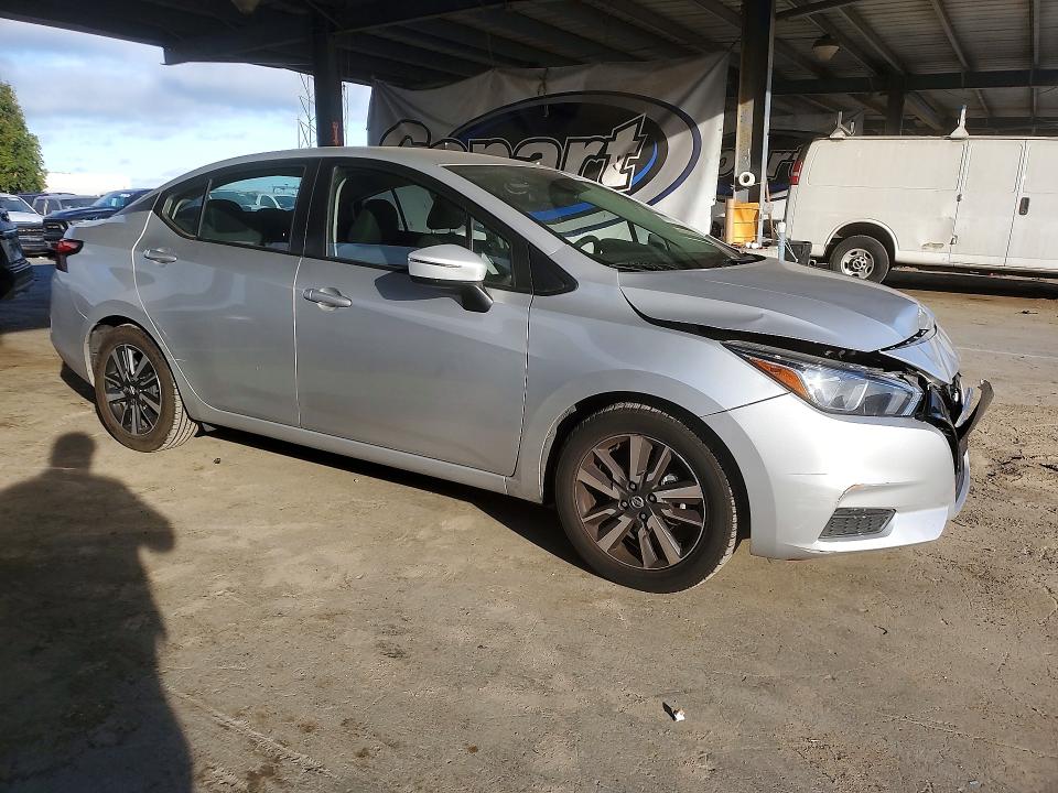 Снимка 4 от търг – 2021 NISSAN VERSA с VIN 3N1CN8EV2ML828595