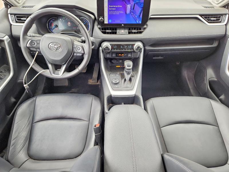 Photo 8 from auction – 2023 TOYOTA RAV4 with VIN 4T3B6RFV3PU138930