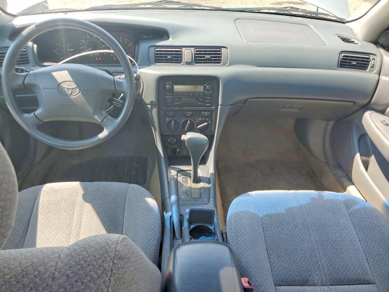 Photo 8 from auction – 2000 TOYOTA CAMRY with VIN 4T1BF28K6YU107160