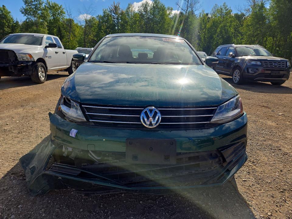 Photo 5 from auction – 2017 VOLKSWAGEN JETTA with VIN 3VWDB7AJXHM328611