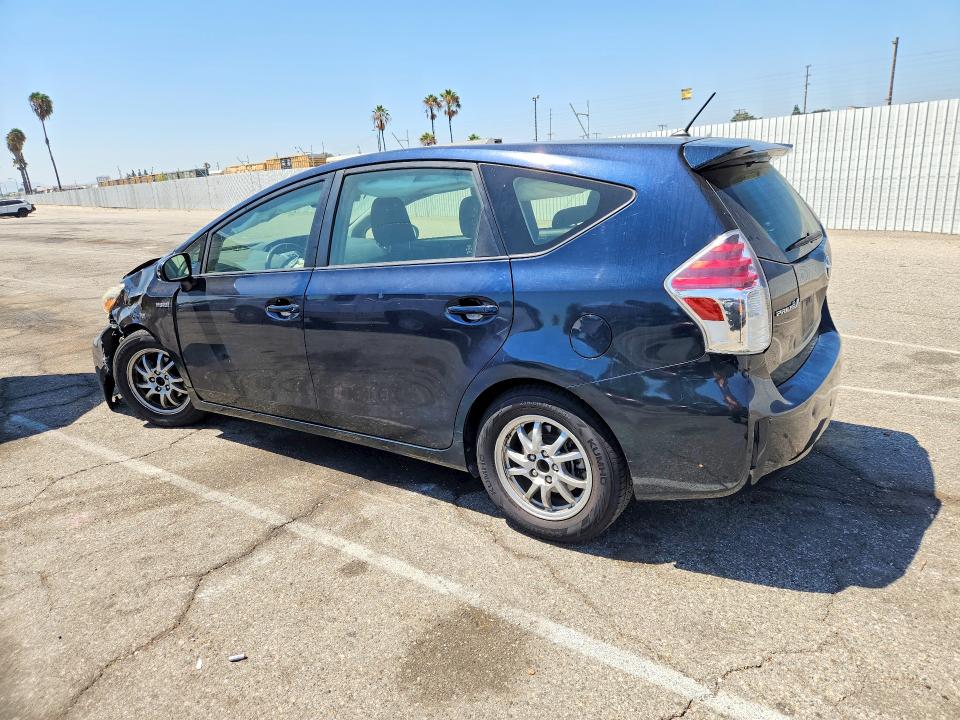 Photo 2 from auction – 2017 TOYOTA PRIUS V with VIN JTDZN3EUXHJ070133