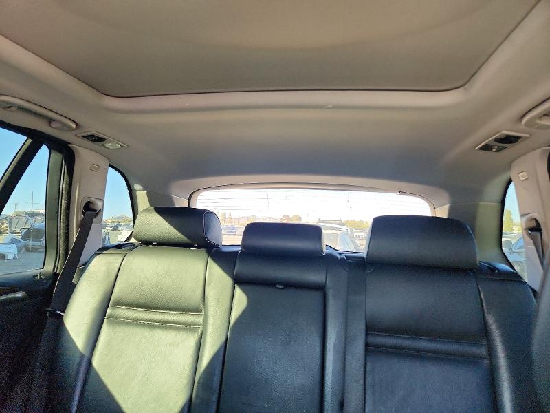 Photo 10 from auction – 2007 BMW X5 with VIN 4USFE43567LY78223