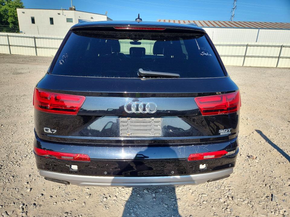 Photo 6 from auction – 2017 AUDI Q7 with VIN WA1LAAF72HD018230