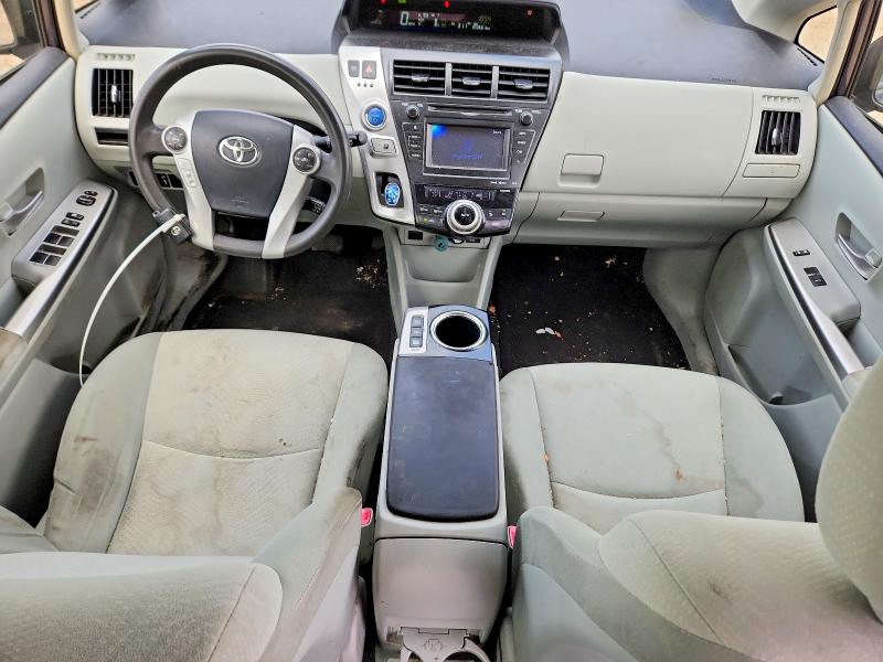 Photo 8 from auction – 2013 TOYOTA PRIUS V with VIN JTDZN3EU3D3222719