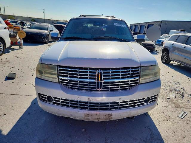 Photo 5 from auction – 2009 LINCOLN NAVIGATOR with VIN 5LMFU27589EJ00450