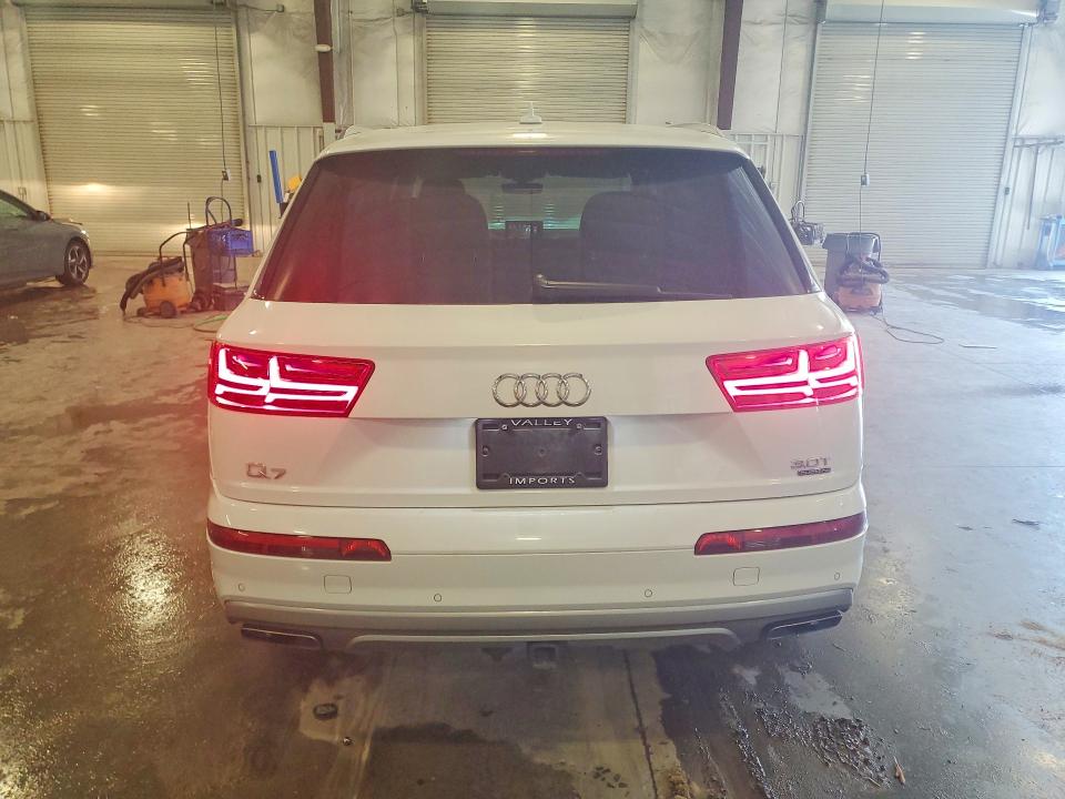 Photo 6 from auction – 2018 AUDI Q7 with VIN WA1LAAF71JD033355