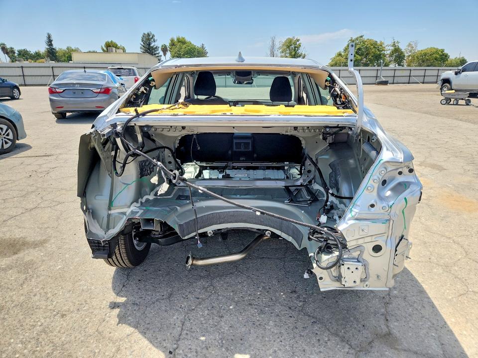 Photo 6 from auction – 2026 TOYOTA CAMRY with VIN 4T1DAACK7TU761683