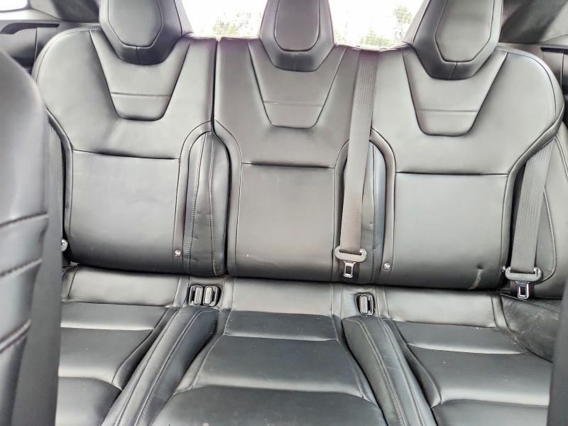 Photo 10 from auction – 2014 TESLA MODEL S with VIN 5YJSA1H21EFP62912