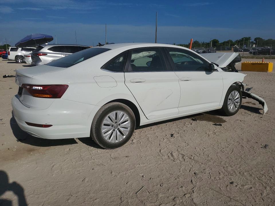 Photo 3 from auction – 2019 VOLKSWAGEN JETTA with VIN 3VWC57BU9KM120366