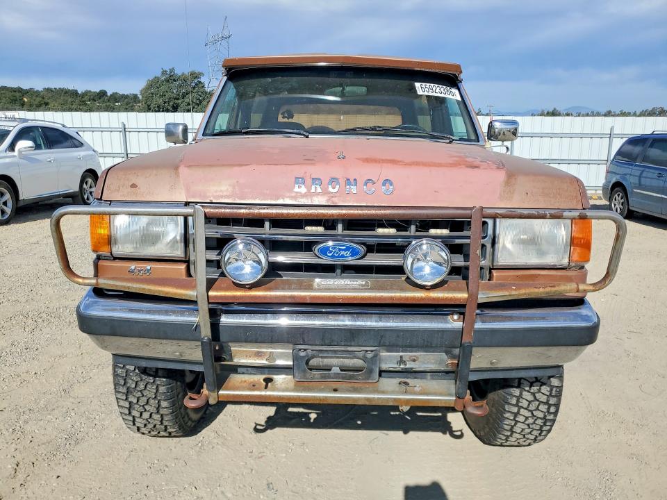 Photo 5 from auction – 1989 FORD BRONCO with VIN 1FMEU15N4KLA82395