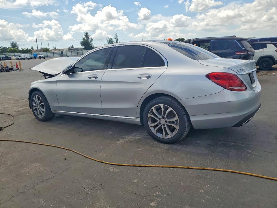 Photo 2 from auction – 2017 MERCEDES-BENZ C with VIN WDDWF4KB5HR225543