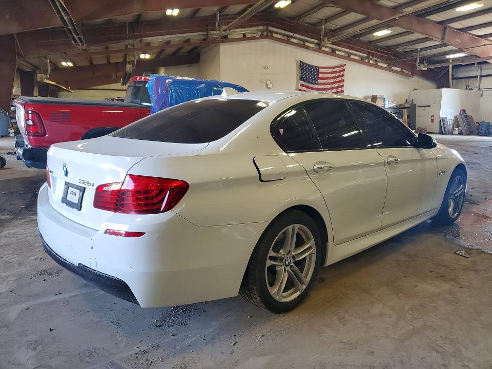 Photo 3 from auction – 2016 BMW 528 with VIN WBA5A7C55GG643400