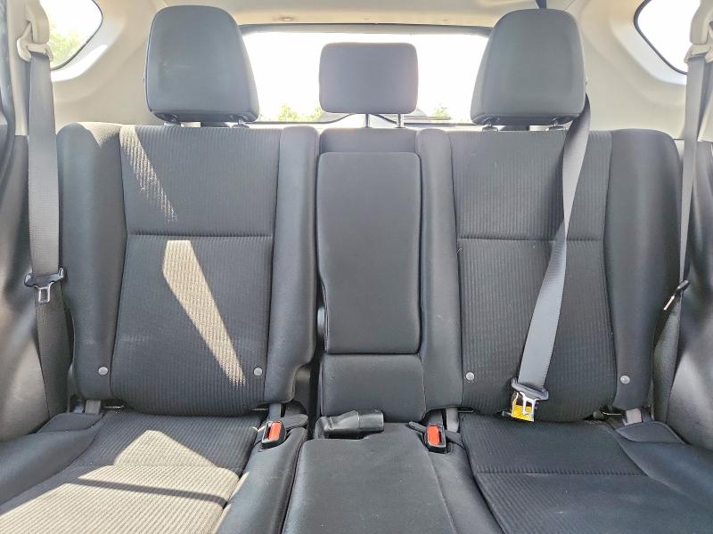 Photo 10 from auction – 2017 TOYOTA RAV4 with VIN 2T3BFREV6HW614624