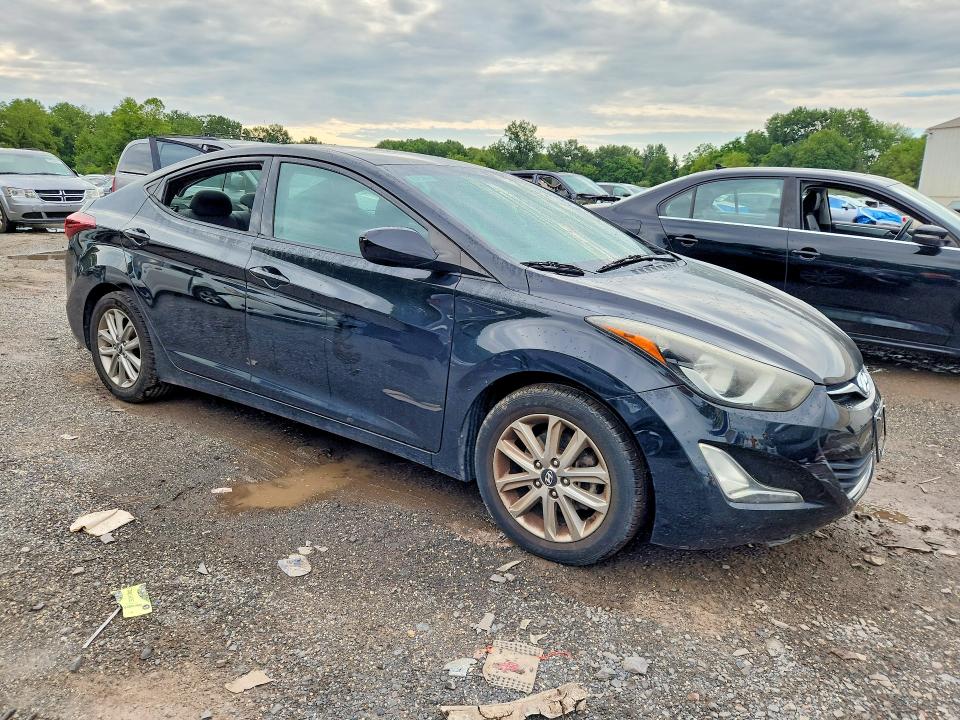 Photo 4 from auction – 2014 HYUNDAI ELANTRA with VIN 5NPDH4AE2EH481486