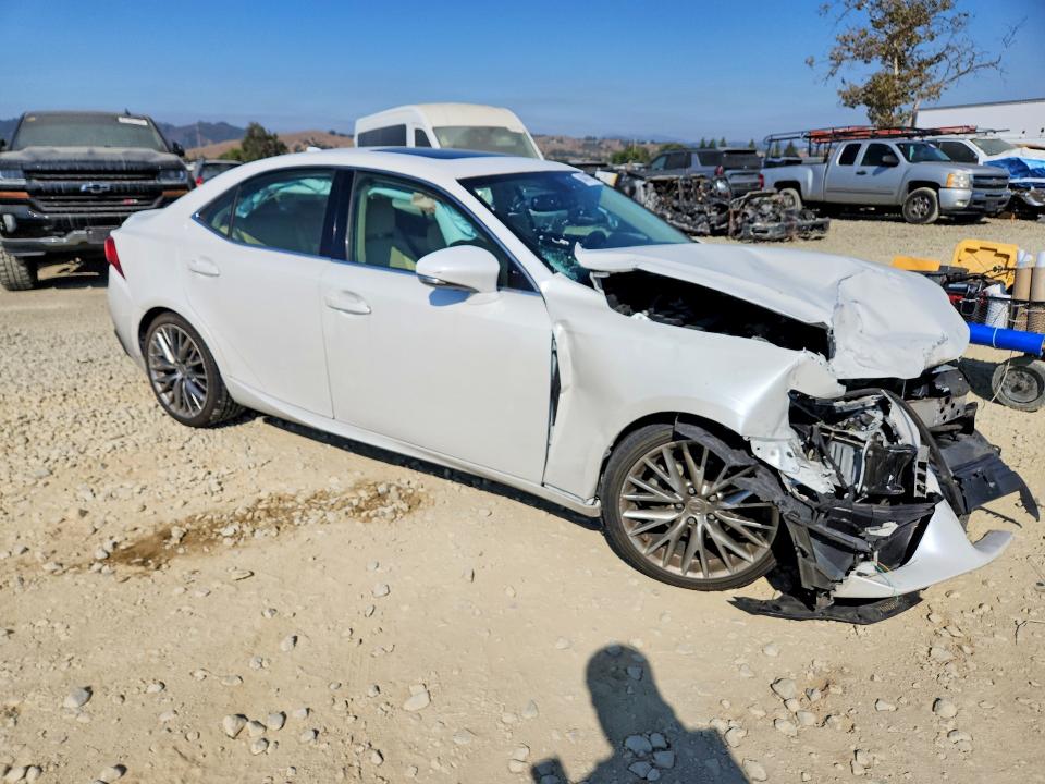 Photo 4 from auction – 2015 LEXUS IS with VIN JTHBF1D20F5047662
