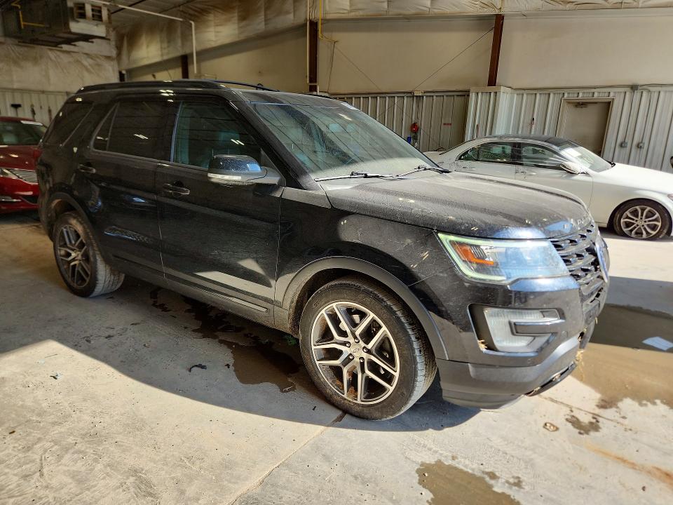 Photo 4 from auction – 2017 FORD EXPLORER with VIN 1FM5K8GT6HGB69338