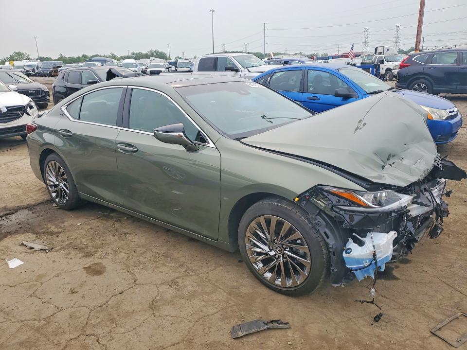 Photo 4 from auction – 2025 LEXUS ES 350 with VIN 58AEZ1B10SU219368